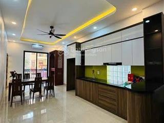 Nhà mới đẹp ở đống đa  6 tầng thang máy 40m. mt 5m giá 11.9 tỷ 2 thoáng  thông sàn  ngõ nông