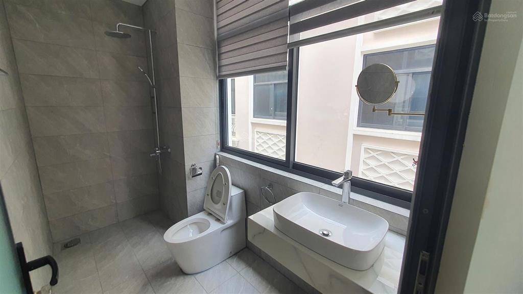 Nhà mới giá tốt, hoàn thiện cao cấp dtxd đến 279m2, có máy lạnh, bếp. giá tốt nhất