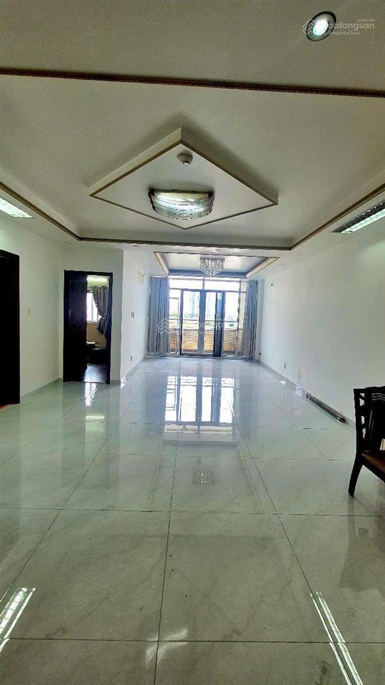 Bán gấp cc bình minh, 5,65 tỷ, 105m2, 2pn, 3wc tại lương định của, q2, hcm