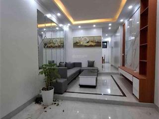 Nhà đẹp không tì vết
#tôhiệuhàđông  mặt ngõ thông  ngõ 3 gác tránh  vài bước ra phố 