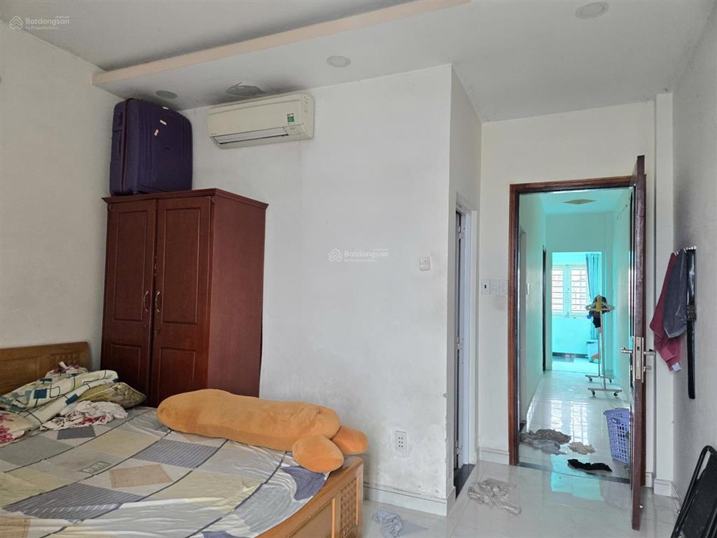 Bán nhà hẻm 6m ngay aeon đường số 8 dt 4m x 16m đúc 3 lầu 4 pn, 4 wc, nhà đúc chắc chắn vào ở liền