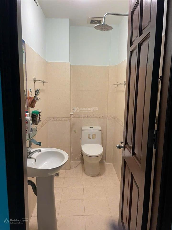 Nhà hẻm 8m thông gò dầu ngay ngã 4 tân sơn nhì dt 4m x 18m đúc 3 tấm giá 9 tỷ tl