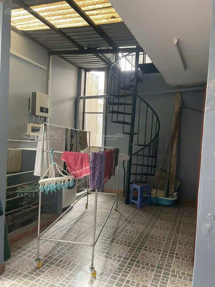 Nhà hẻm 8m thông gò dầu ngay ngã 4 tân sơn nhì dt 4m x 18m đúc 3 tấm giá 9 tỷ tl