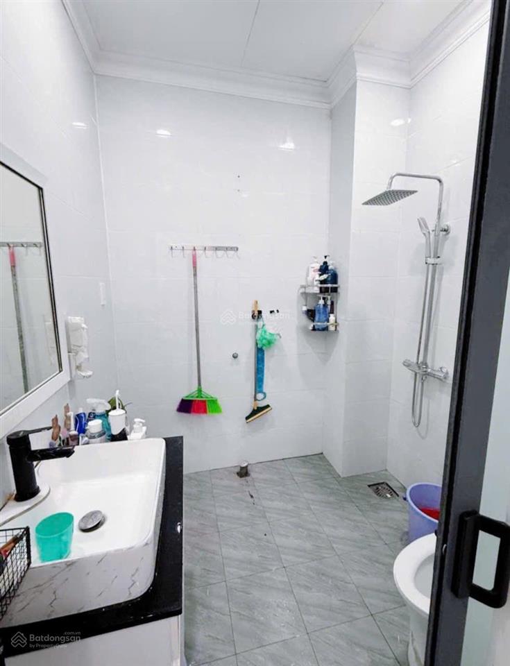 Bán nhà hẻm 5m đường trần văn ơn, tân sơn nhì, tân phú dt 4,5m x 10m đúc 1 lầu, 2pn, 2 wc