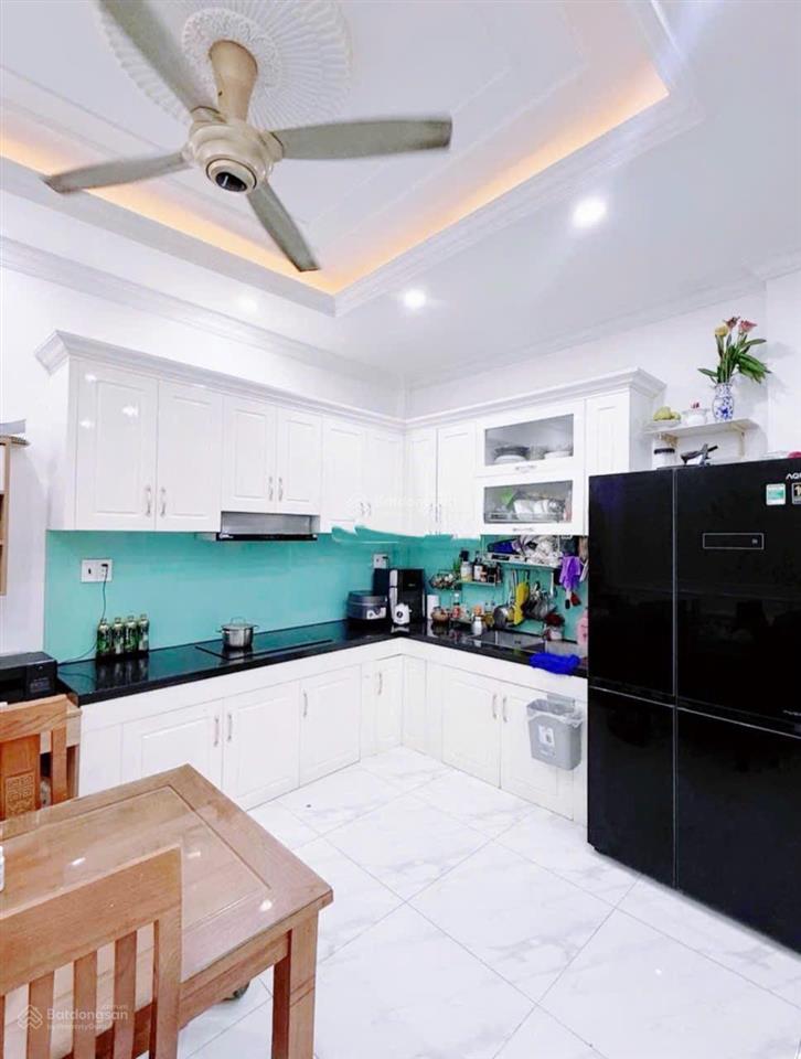 Bán nhà hẻm 5m đường trần văn ơn, tân sơn nhì, tân phú dt 4,5m x 10m đúc 1 lầu, 2pn, 2 wc