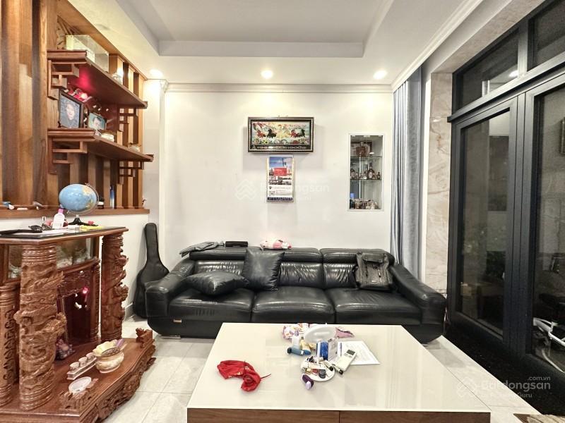 "vip dương quảng hàm" 4 tầng mới (4x15m), xe hơi vào nhà, gần phạm văn đồng