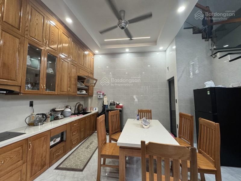 Hot nhà đẹp ô tô vào nhà 4 tầng, 56m2, gần vincom, phạm văn đồng