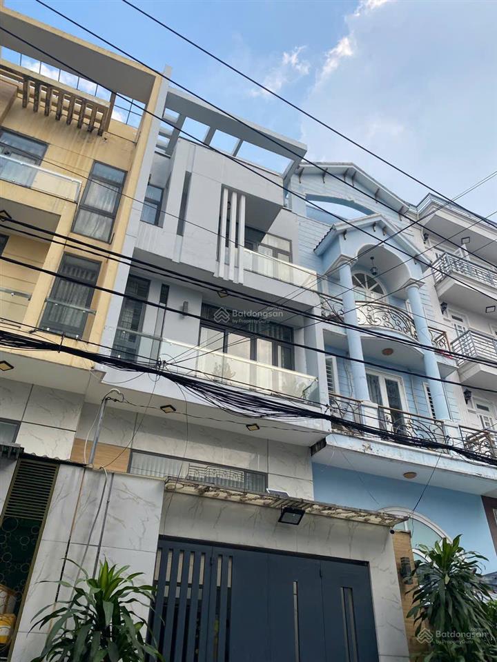 Dương quảng hàm, diện tích 52m2, ngang hiếm 4.3m, ô tô vô nhà, gần phạm văn đồng