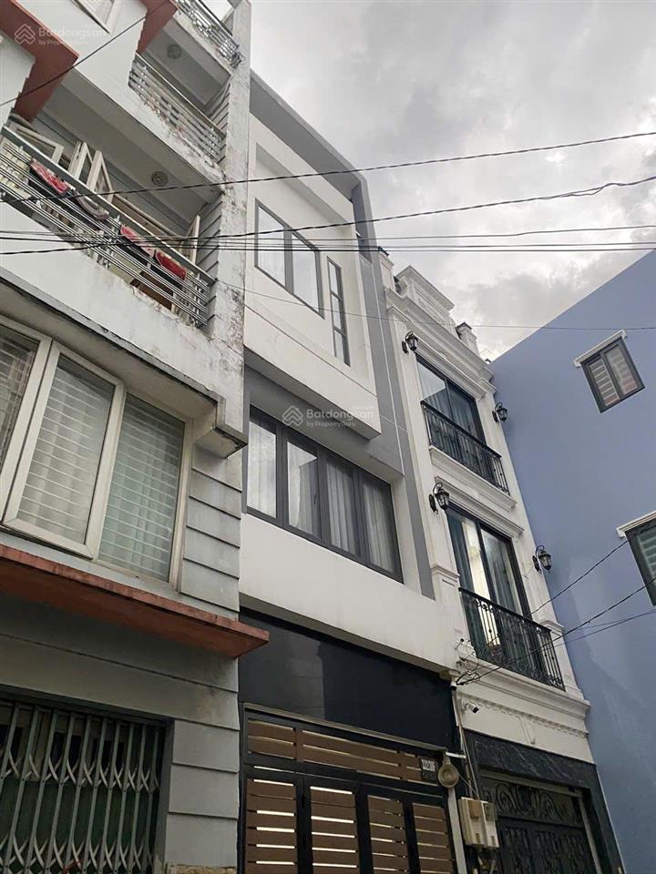 Nhà đẹp 4 tầng, 4 pn, 54m2, hẻm xe hơi, gần hàng xanh, giáp quận 1