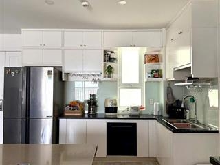 Bán căn góc chung cư 155 nguyễn chí thanh, 4 tỷ, 2pn,2wc,68m2. sẵn sổ.