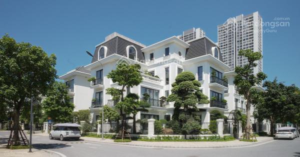 Chính chủ đi nước ngoài bán gấp căn liền kề vinhomes green bay 112m2, đầy đủ nội thất vào ở luôn.