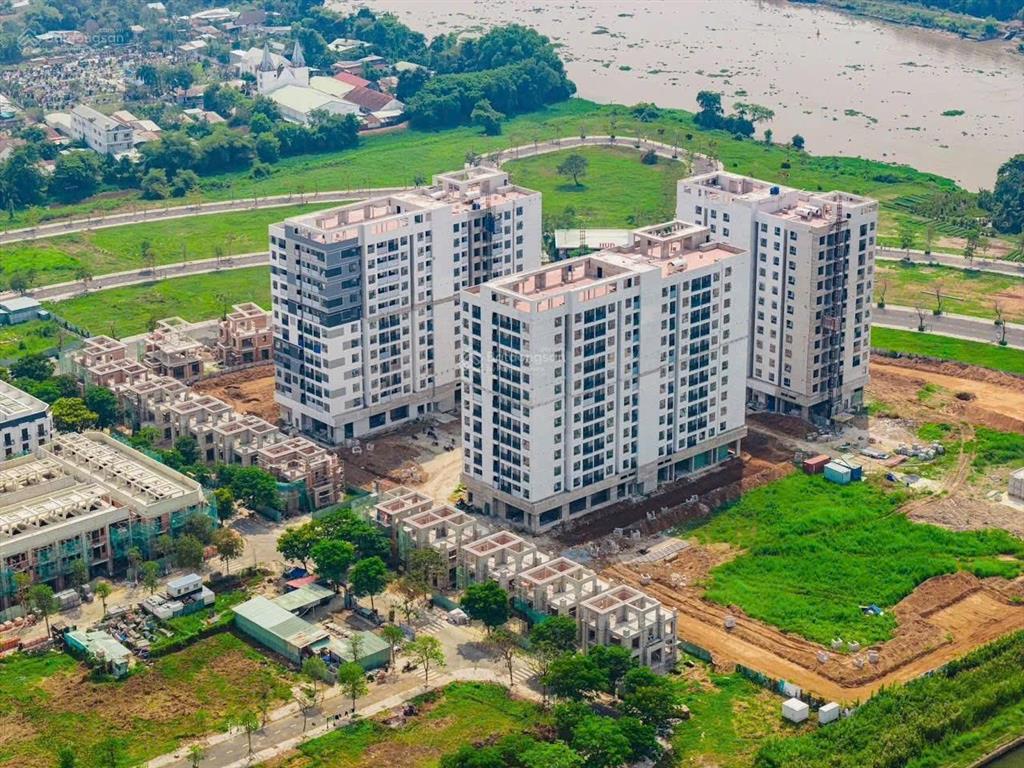 Bán nhà 3 tầng tại khu đô thị sinh thái ven sông sài gòn cách trung tâm 1km 100m2, 4,23 tỷ vnd