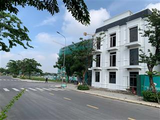 Bán nhà phố 3 tầng đẹp tại khu đô thị sinh thái ven sông sài gòn giá chính xác 4,23 tỷ, 100m2