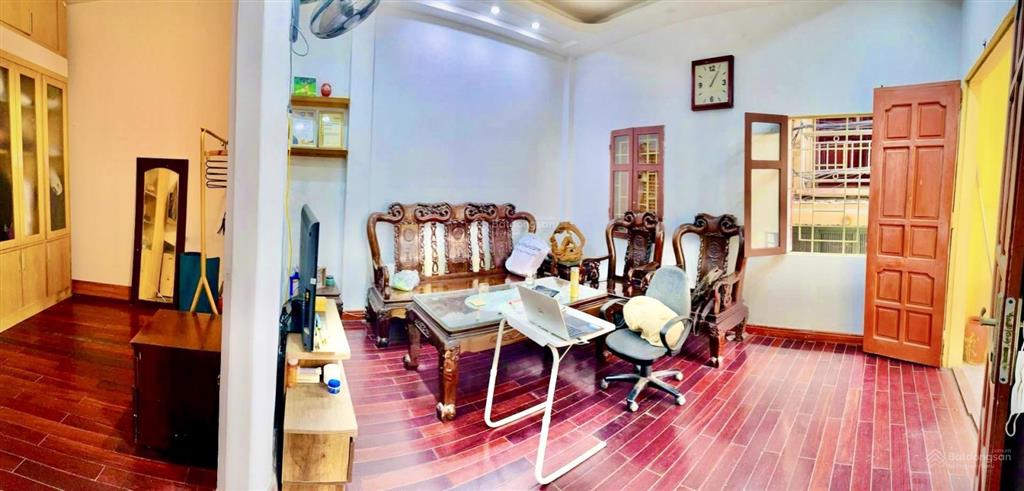 Chính chủ gửi bán căn góc 3 thoáng 53m, mặt tiền 6,8m ngõ thông gần đsq hàn quốc giá 14.x tỷ