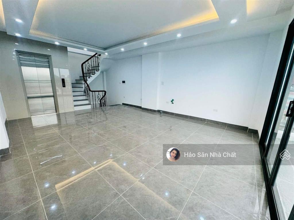 Bán nhà 7 tầng xây mới tại xuân đỉnh, 14,9 tỷ, 42m2, 20m ra phố, hàng hot  bay nhanh