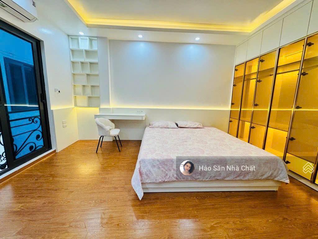 Bán nhà 7 tầng có thang máy mới xây tại xuân đỉnh, 15,8 tỷ, 45 m2, hàng hiếm bay nhanh