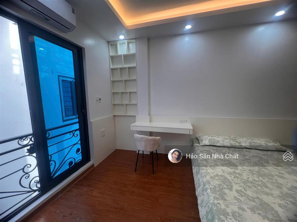 Bán nhà 7 tầng có thang máy mới xây tại xuân đỉnh, 15,8 tỷ, 45 m2, hàng hiếm bay nhanh