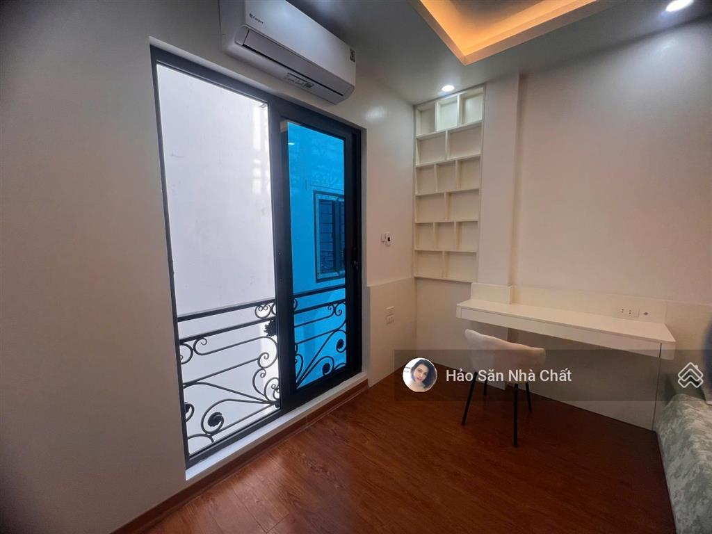 Bán nhà 7 tầng có thang máy mới xây tại xuân đỉnh, 15,8 tỷ, 45 m2, hàng hiếm bay nhanh