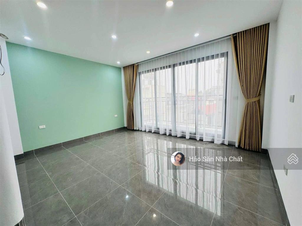 Bán nhà 7 tầng mới xây ngõ 355 xuân đỉnh diện tích 40m tài chính 14 tỷ