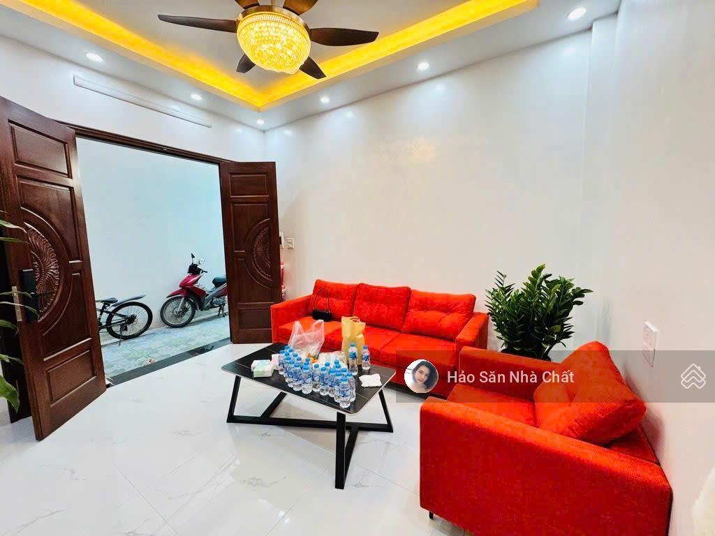 Bán nhà riêng tại phạm văn đồng, 16,6 tỷ, 47m2, 4pn, 6wc, hàng hiếm!