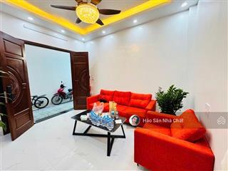 Bán nhà riêng tại phạm văn đồng, 16,6 tỷ, 47m2, 4pn, 6wc, hàng hiếm!