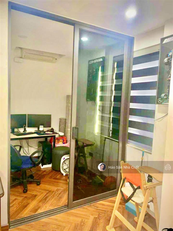 Chính chủ gửi bán chung cư 75m2  2 phòng ngủ  đường đỗ nhuận  7,3 tỷ  sổ đỏ trao tay