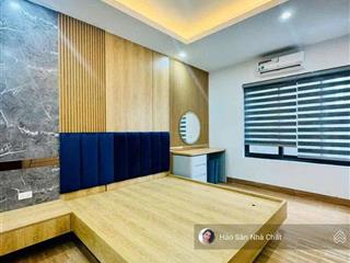 Bay nhanh! nhà mới xây 5 tầng  full nội thất  ở ngay  bãi đỗ xe 50m  chỉ 8,8 tỷ