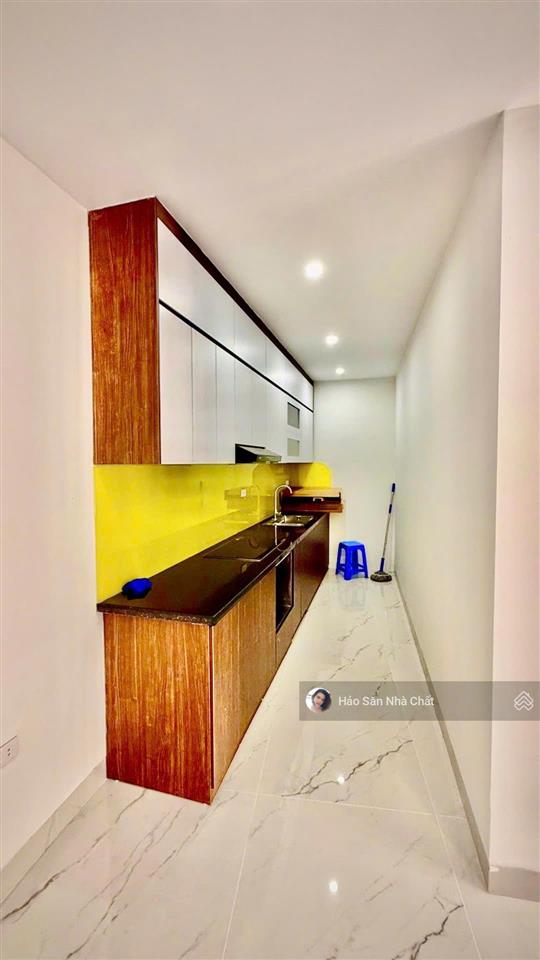 Hiếm! nhà mới xây 6 tầng thang máy  lô góc 2 mặt thoáng  52m²  giá tốt chỉ 13,8 tỷ