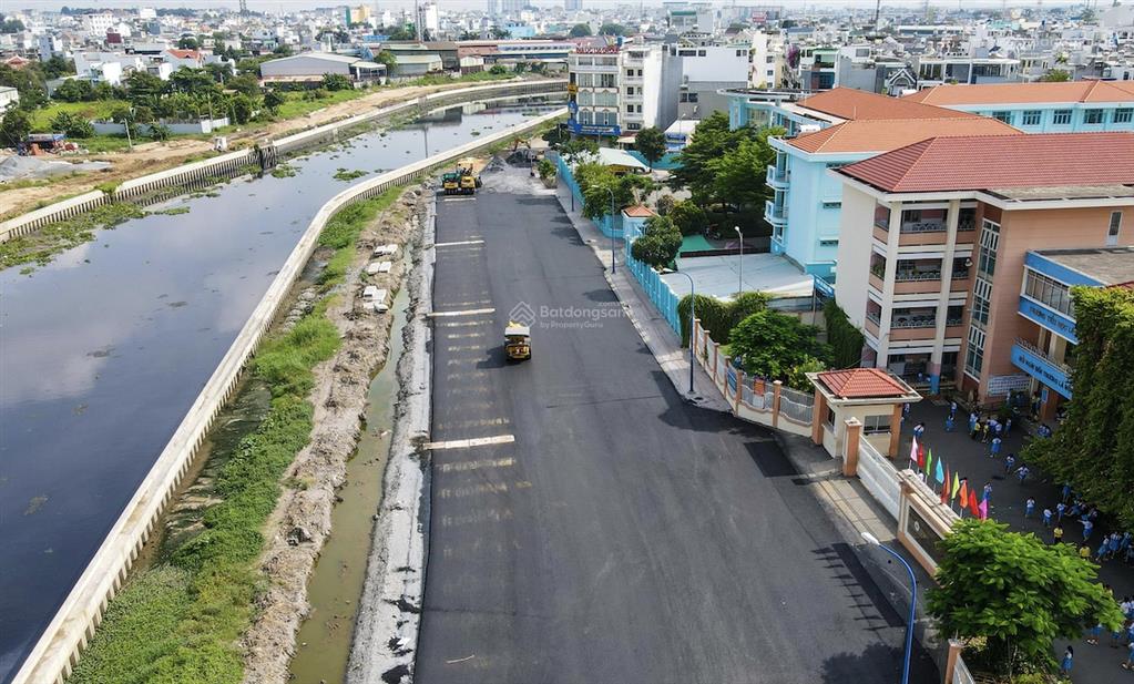 Bán nhà dòng tiền, mặt tiền bến lội bình tân (sát kênh tham lương đang hoàn thiện thông tuyến)