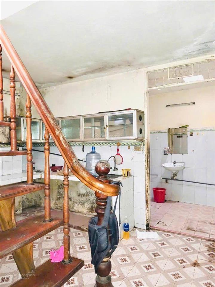 Bán đất tặng nhà sau lưng mt duy tân, gần cầu trần thị lý