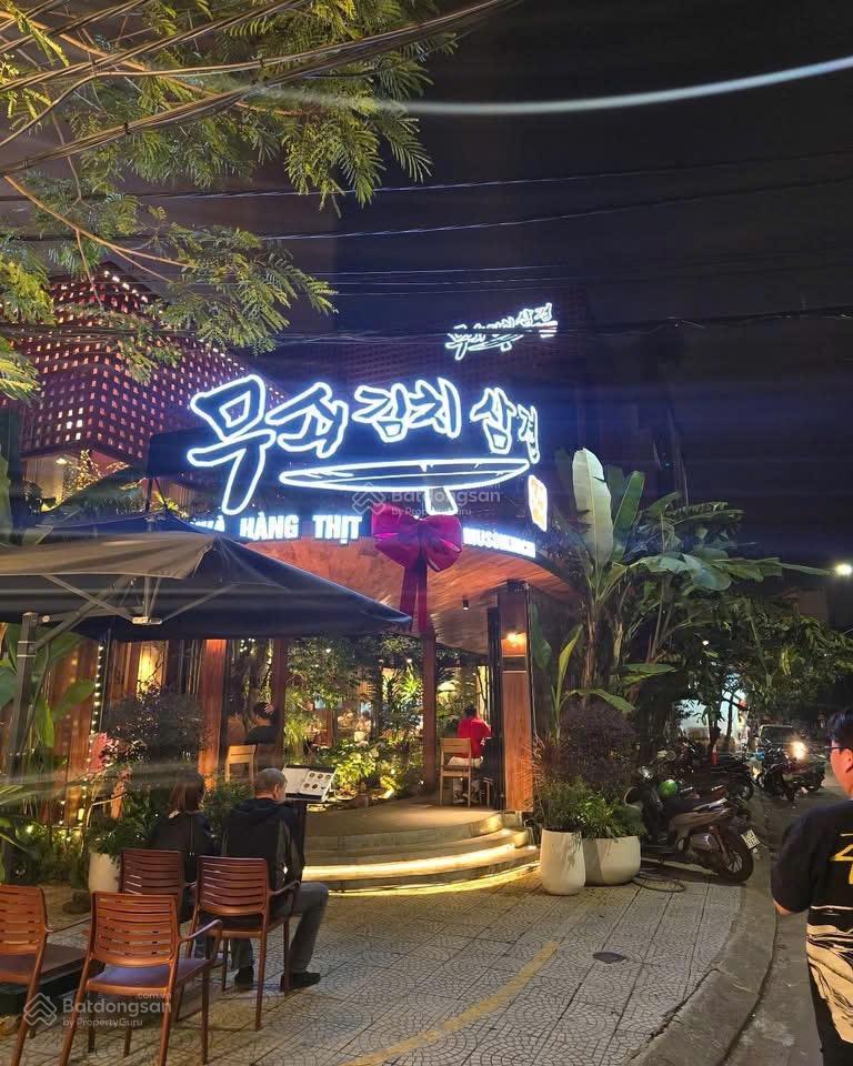 Cho thuê lô góc 2 mặt tiền đường dương tự minh, sơn trà. vị trí đẹp, gần biển, khu vực kinh doanh