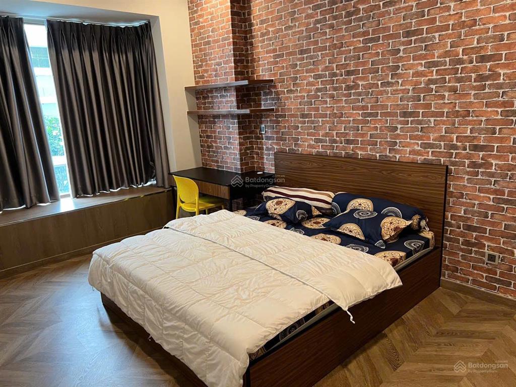 Giảm ngay 5 triệu cho khách thuê ở liền  căn hộ 2pn midtown giá chỉ 35tr