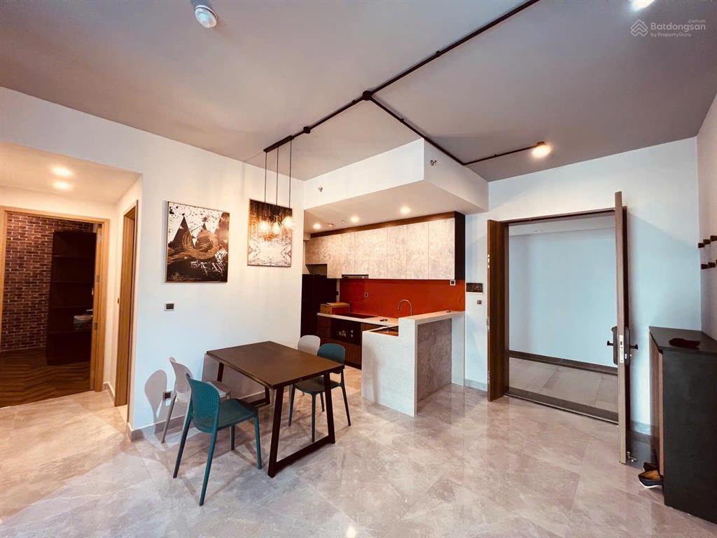 Giảm ngay 5 triệu cho khách thuê ở liền  căn hộ 2pn midtown giá chỉ 35tr