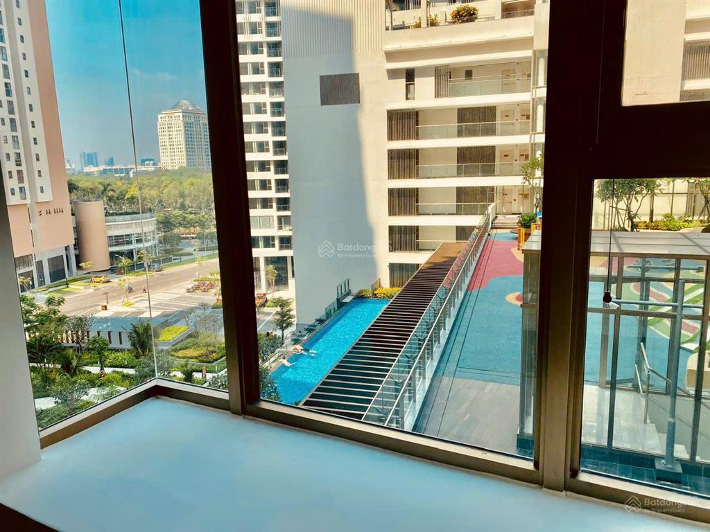 Giảm ngay 5 triệu cho khách thuê ở liền  căn hộ 2pn midtown giá chỉ 35tr