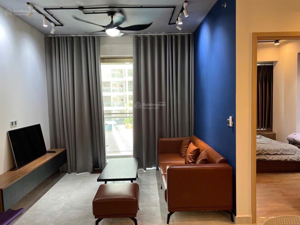 Giảm ngay 5 triệu cho khách thuê ở liền  căn hộ 2pn midtown giá chỉ 35tr