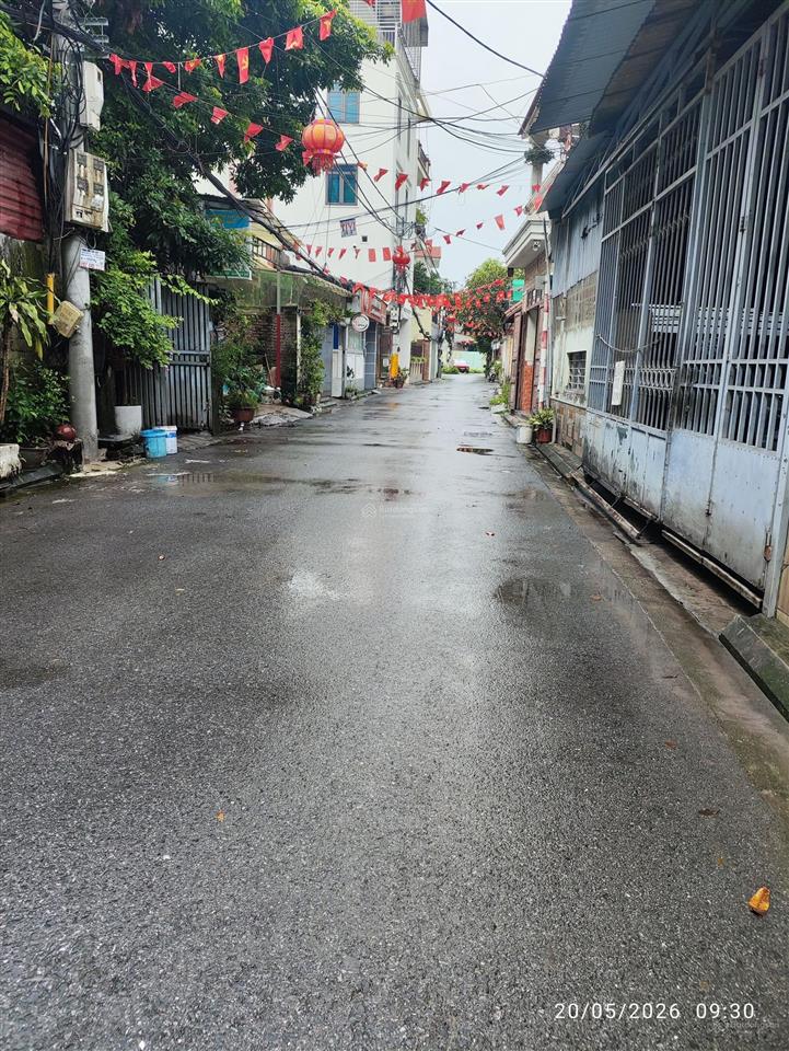Lô đất vuông đét ,hiếm ,ô tô lùi tận đất ,cách oto tránh 5m đức giang ,long biên