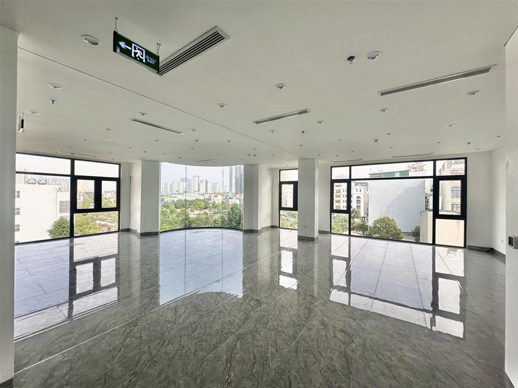 Còn hiếm có 1 sàn văn phòng tại lk161718 dịch vụ vạn phúc, tố hữu, hà đông dt 190m2/sàn giá 26tr