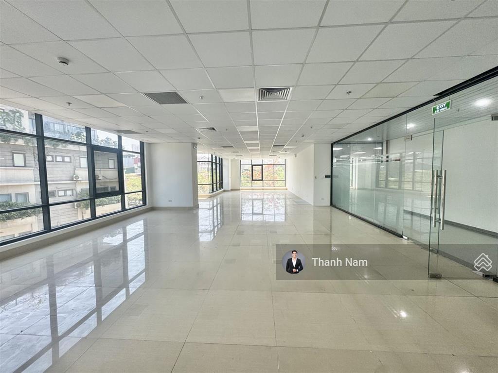 Cđt cho thuê văn phòng tòa nam đô complex 609 trương định, hoàng mai dt 950m² có cắt, giá 195.000đ
