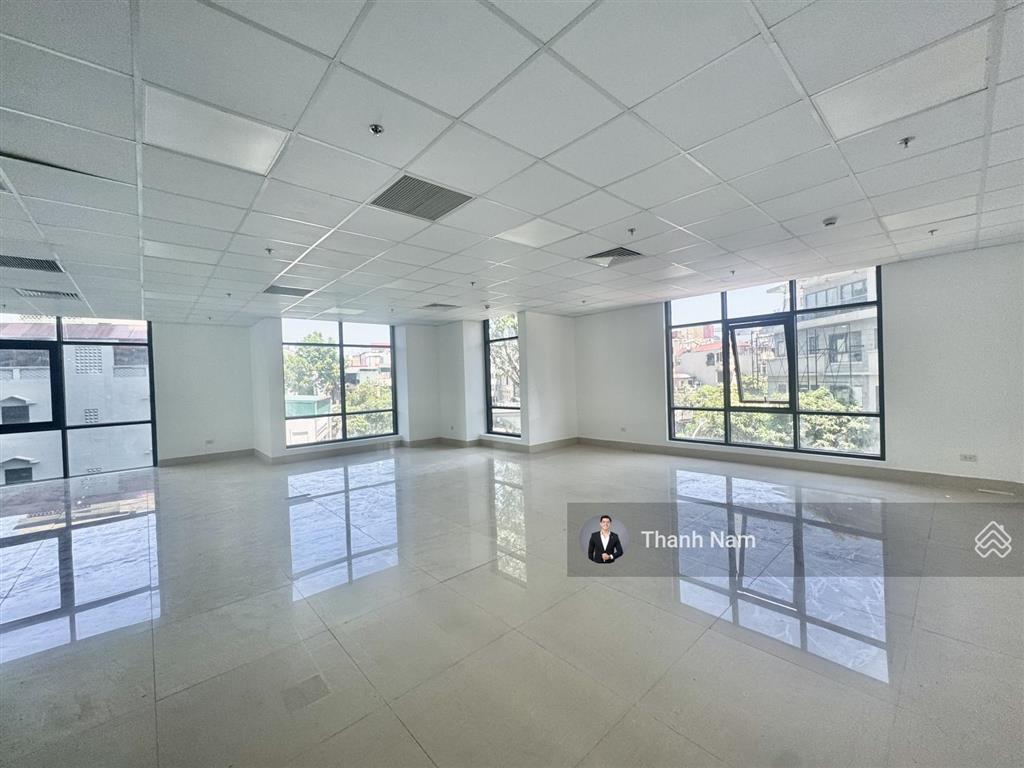 Cđt cho thuê văn phòng tòa nam đô complex 609 trương định, hoàng mai dt 950m² có cắt, giá 195.000đ