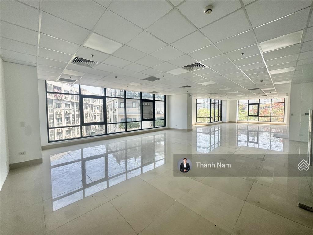 Cđt cho thuê văn phòng tòa nam đô complex 609 trương định, hoàng mai dt 950m² có cắt, giá 195.000đ