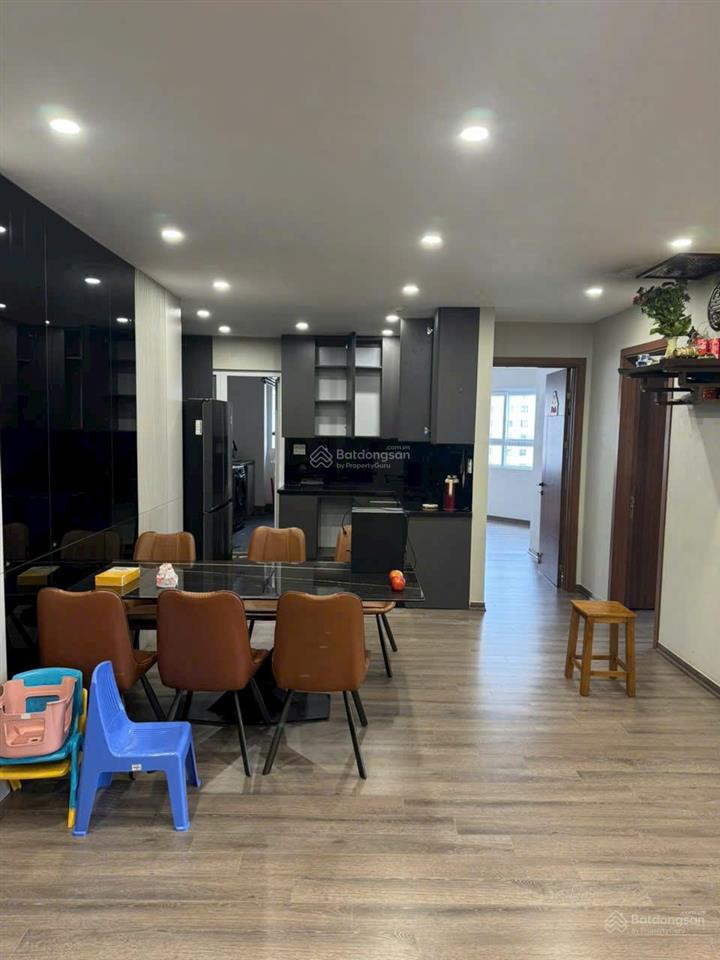 View hồ tây, căn 3pn 136m² học viện quốc phòng, giá đang cực tốt 9.x tỷ