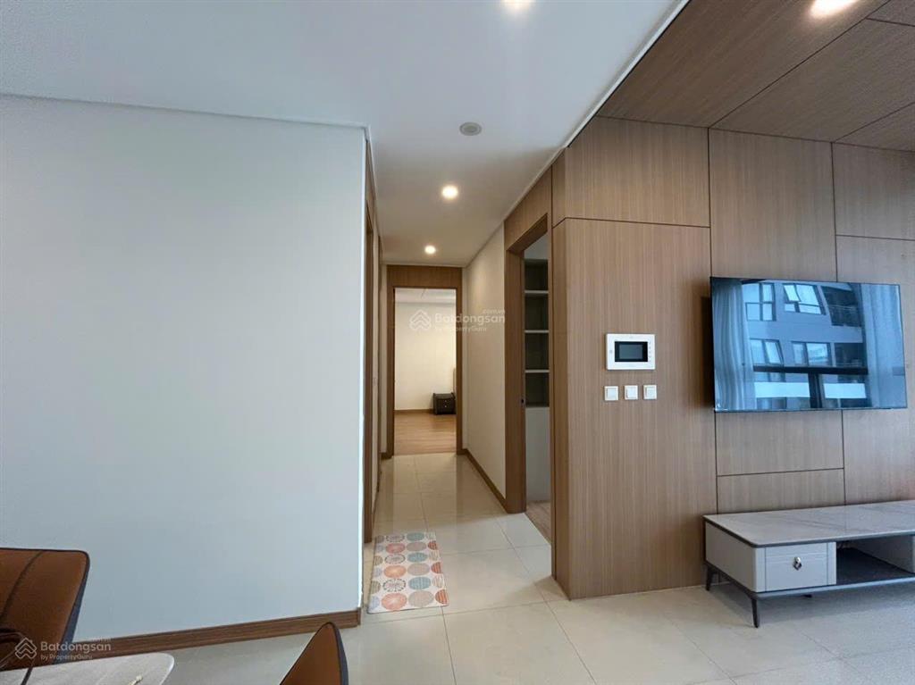 Cho thuê căn hộ starlake 2pn full nội thất không gian sống cao cấp tại tây hồ tây