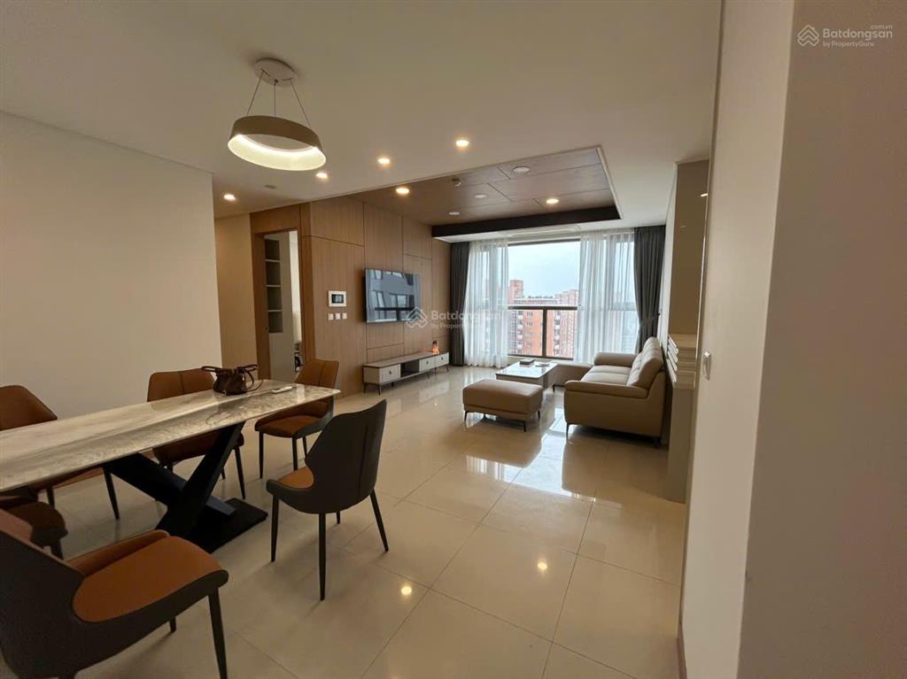 Cho thuê căn hộ starlake 2pn full nội thất không gian sống cao cấp tại tây hồ tây