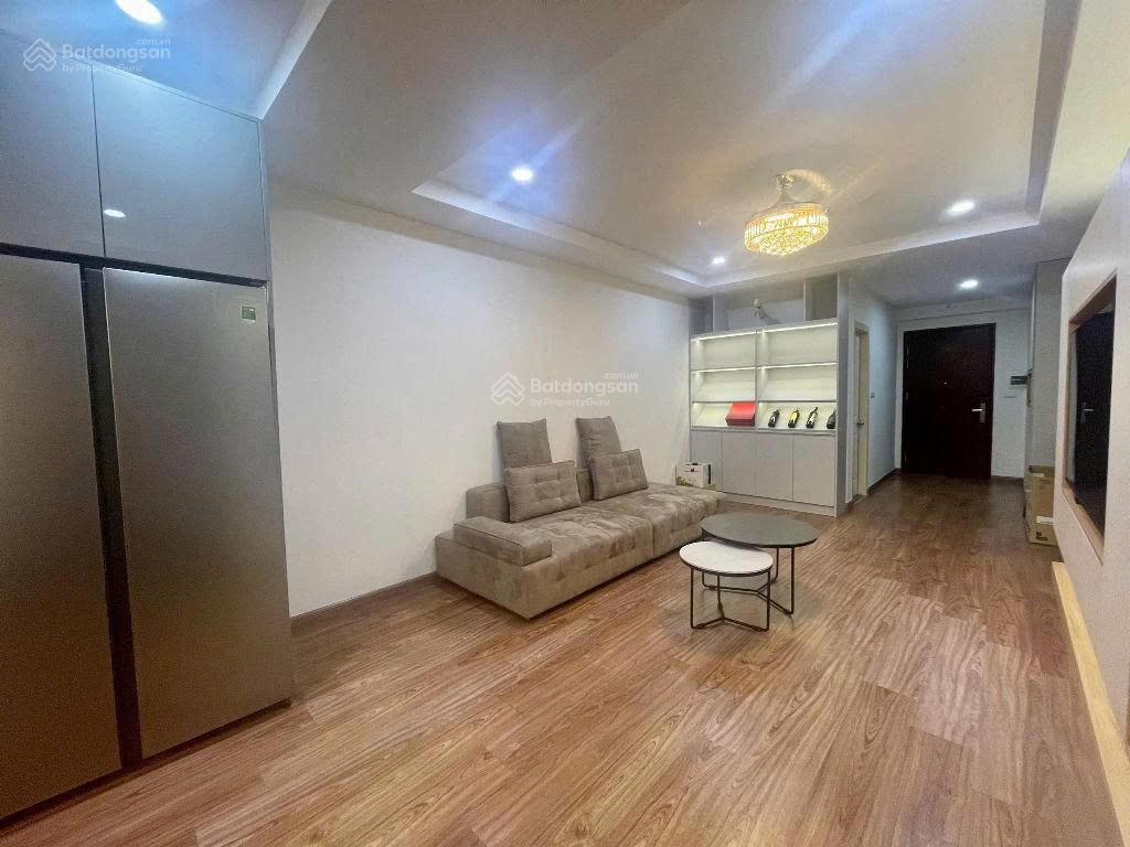 2pn view hồ tây  ban công đông  giá 9 tỷ cực hiếm