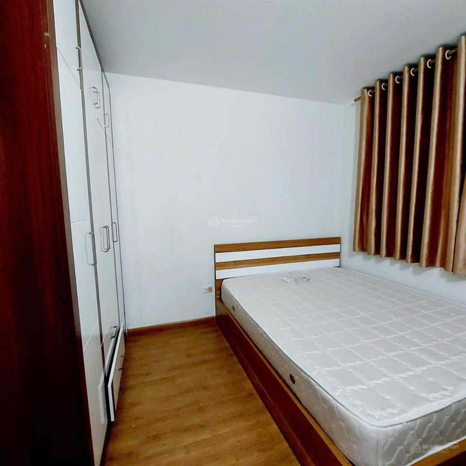 Cho thuê căn hộ 2 phòng ngủ chung cư 219 trung kính, cầu giấy full nội thất, giá 15tr/th