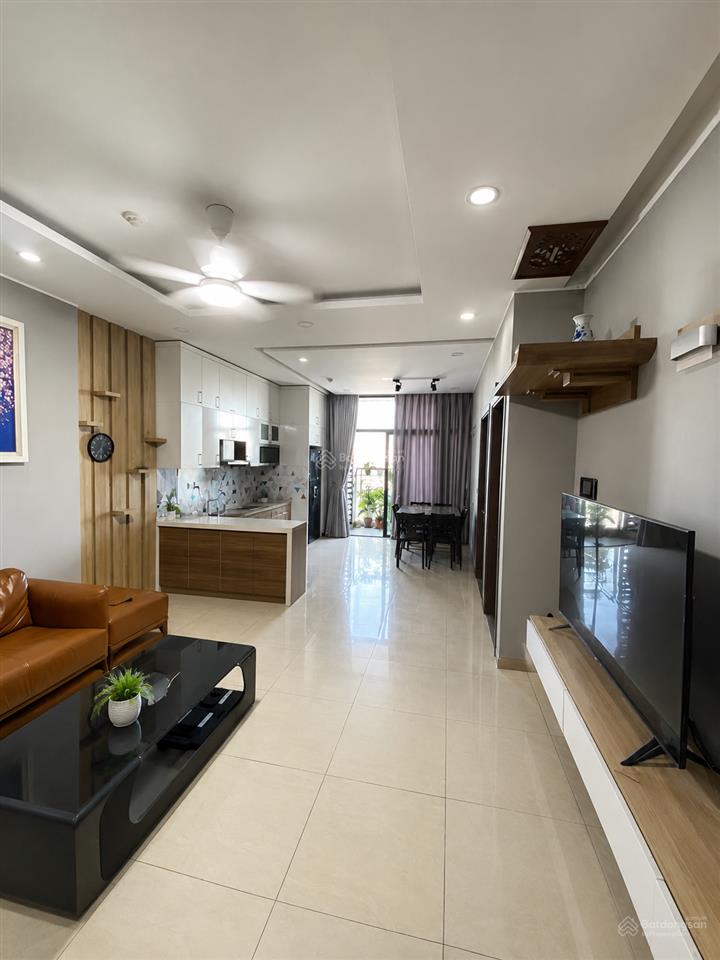 Cho thuê căn hộ tràng an complex  căn góc 2pn view hồ tây  full nội thất, giá 16tr