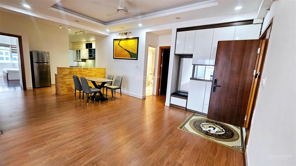 Cho thuê căn hộ 136m² 3pn full nội thất có slot ô tô tại cc học viện quốc phòng, nghĩa đô, hà nội
