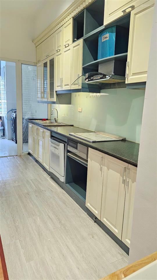 Cho thuê căn hộ 136m² 3pn full nội thất có slot ô tô tại cc học viện quốc phòng, nghĩa đô, hà nội
