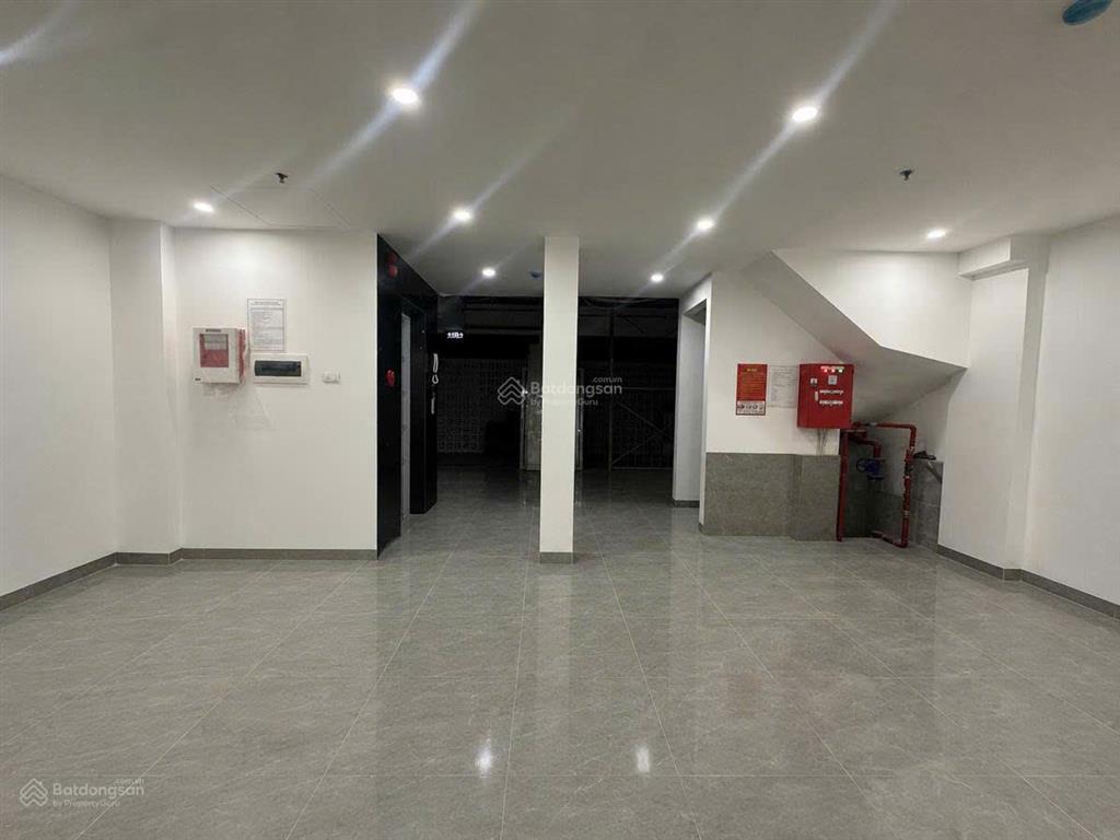Chdv xuân phương1 nhà ra oto2 mặt thoáng15pkk full đồ dt~800tr/năm63m*6tmặt tiền 4.5m
