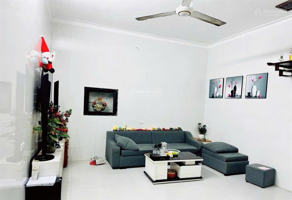 Hồ tùng mậu nhà 2 thoáng nở hậu 10m ô tô tránh 3 ngủ full đồ 40m2*5 tầng